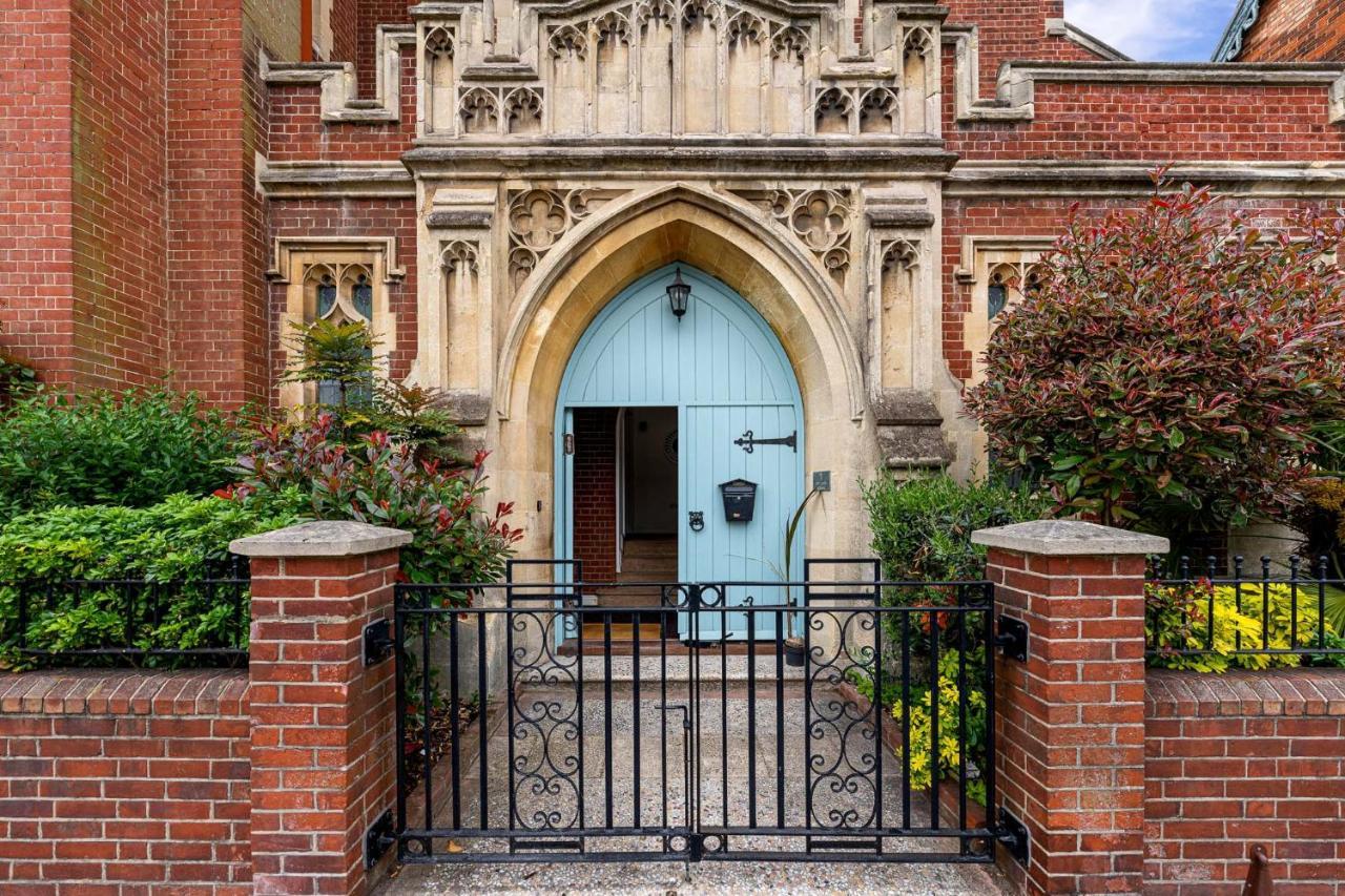 פורטסמות' Grade 2 Listed Converted Church, Within 750Yrds To Southsea Beach מראה חיצוני תמונה