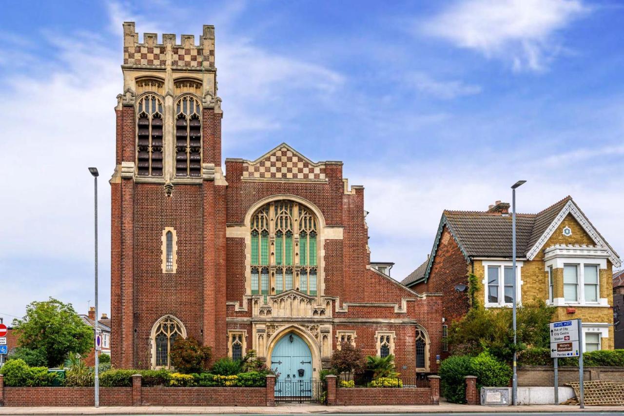 פורטסמות' Grade 2 Listed Converted Church, Within 750Yrds To Southsea Beach מראה חיצוני תמונה