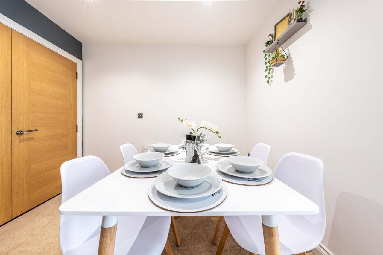 פורטסמות' Grade 2 Listed Converted Church, Within 750Yrds To Southsea Beach מראה חיצוני תמונה